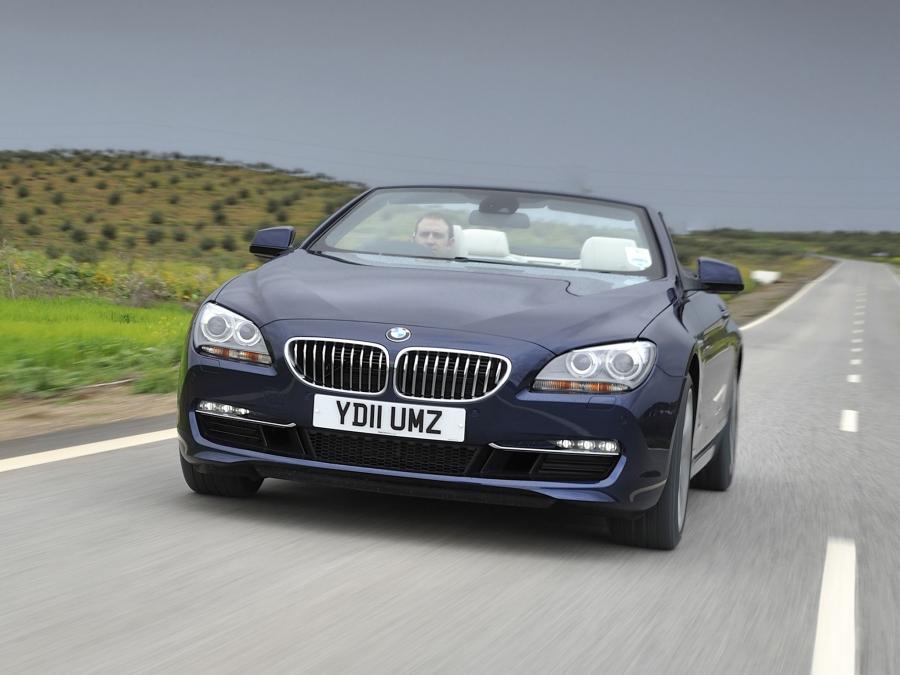  BMW 650i Convertible 2011 года  (UK) (фото 10 из 17)